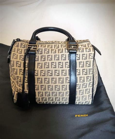 borsa toilette fendi anni 60|Borse Fendi Vintage di seconda mano .